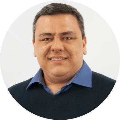 Prof. Esp. Roberto dos Santos Donato